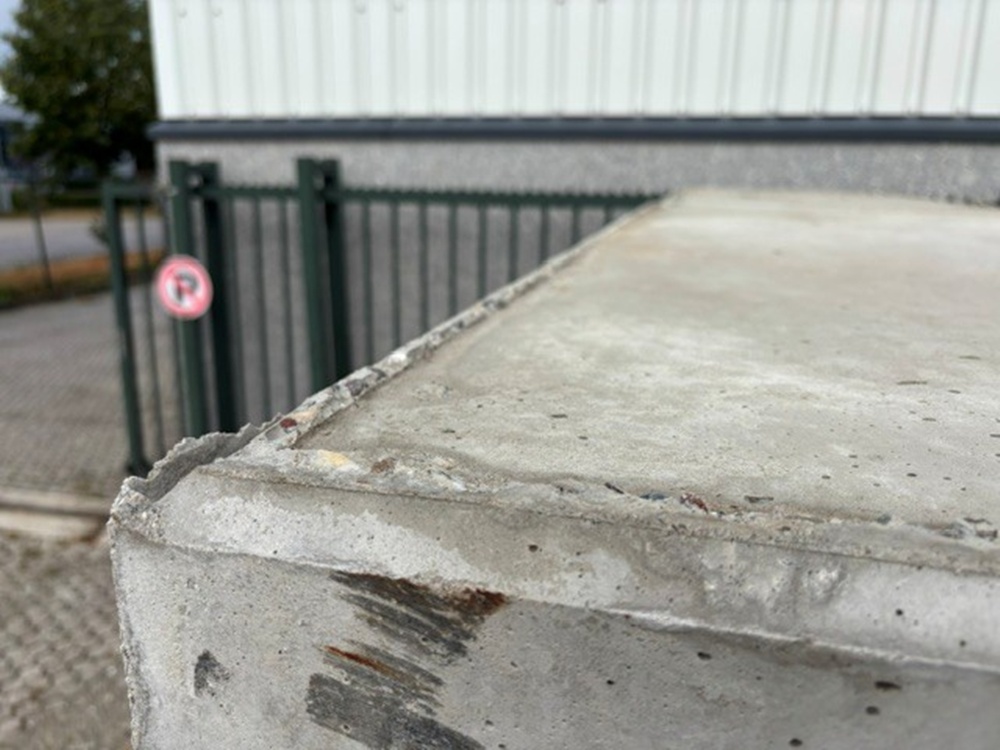 Stapelblok 160x80x40cm zonder noppen en met lepeluitsparing detail image 4