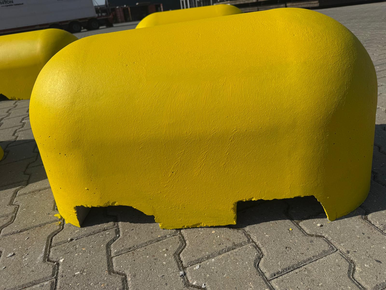 Jumboblok Geel 90x45x45cm met lepeluitsparing 2